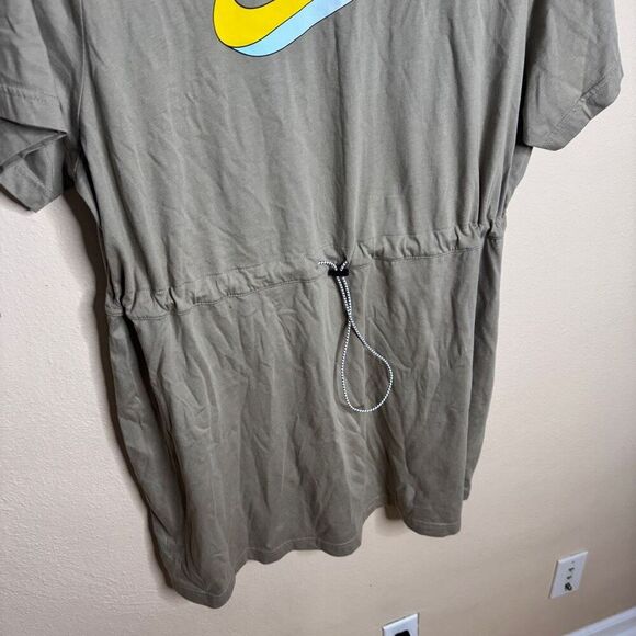 Nike Sportswear Icon Clash T-Shirt Dress Womens 1X Khaki Active Wear Drawstring - Picture 9 of 10